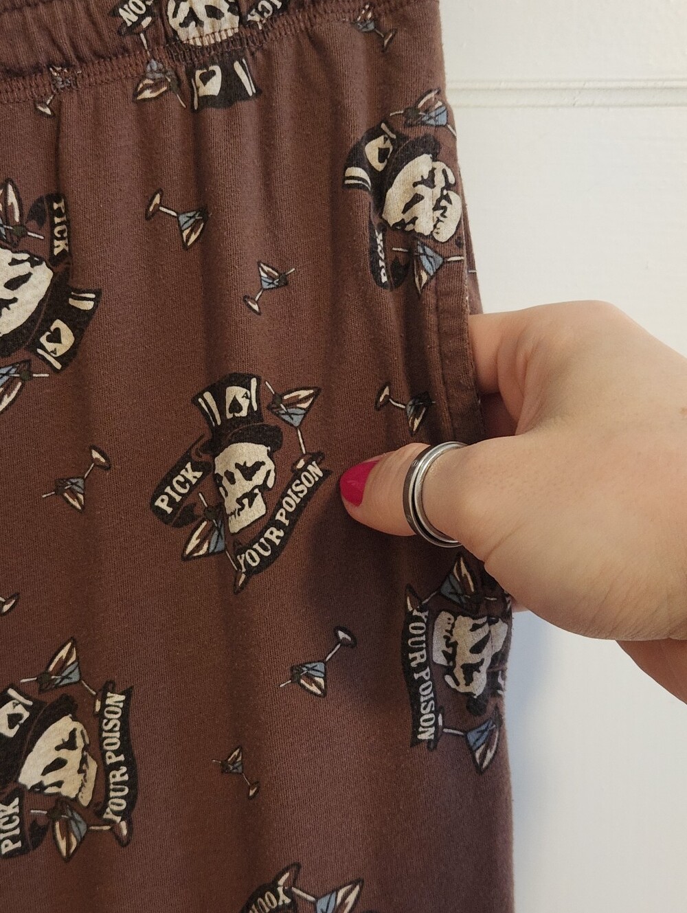 ☠️Mossimo Supply Co.☠️ - Brown/Black "Pick Your Poison" Drawstring Lounge Pant - Picture 9 of 15